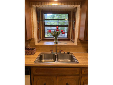 This late 70's built home is so WELL PRESERVED, you'll feel like on DeSoto Golf Course in Arkansas - for sale on GolfHomes.com, golf home, golf lot