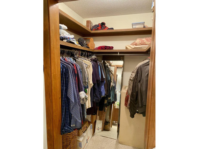 This late 70's built home is so WELL PRESERVED, you'll feel like on DeSoto Golf Course in Arkansas - for sale on GolfHomes.com, golf home, golf lot