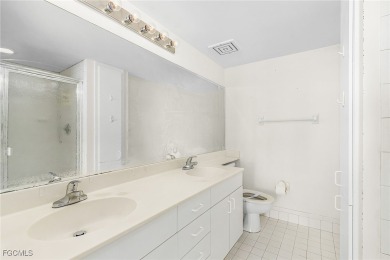 Great investment opportunity at Hibiscus Pointe! This 2bed/2bath on Fort Myers Beach and Golf Club in Florida - for sale on GolfHomes.com, golf home, golf lot