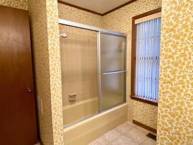 This late 70's built home is so WELL PRESERVED, you'll feel like on DeSoto Golf Course in Arkansas - for sale on GolfHomes.com, golf home, golf lot