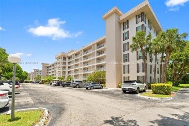 Charming Condo with Stunning Golf Views. This well-maintained on  in Florida - for sale on GolfHomes.com, golf home, golf lot