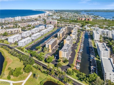 Great investment opportunity at Hibiscus Pointe! This 2bed/2bath on Fort Myers Beach and Golf Club in Florida - for sale on GolfHomes.com, golf home, golf lot