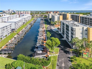 Great investment opportunity at Hibiscus Pointe! This 2bed/2bath on Fort Myers Beach and Golf Club in Florida - for sale on GolfHomes.com, golf home, golf lot