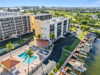 Great investment opportunity at Hibiscus Pointe! This 2bed/2bath on Fort Myers Beach and Golf Club in Florida - for sale on GolfHomes.com, golf home, golf lot