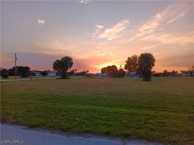 Build your dream home on this beautiful oversized corner lot in on Burnt Store Golf Club in Florida - for sale on GolfHomes.com, golf home, golf lot