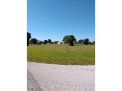 Build your dream home on this beautiful oversized corner lot in on Burnt Store Golf Club in Florida - for sale on GolfHomes.com, golf home, golf lot