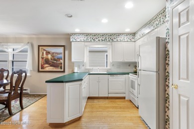 Lovely 2 Bedroom, 2 Bath Home in Lions Head South!
This on Lions Head Country Club in New Jersey - for sale on GolfHomes.com, golf home, golf lot