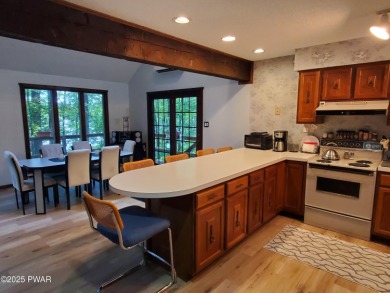 LAKEFRONT CONTEMPORARY!  Well maintained, original owner home on Forest Lake Club in Pennsylvania - for sale on GolfHomes.com, golf home, golf lot