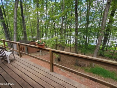 LAKEFRONT CONTEMPORARY!  Well maintained, original owner home on Forest Lake Club in Pennsylvania - for sale on GolfHomes.com, golf home, golf lot