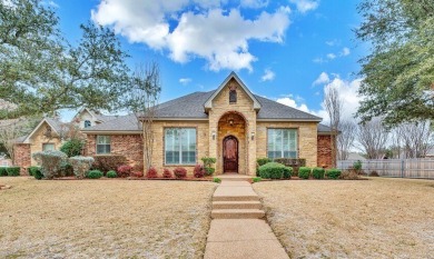 This 4-bedroom, 2.5-bathroom home features a spacious living on Twin Rivers Golf Club in Texas - for sale on GolfHomes.com, golf home, golf lot