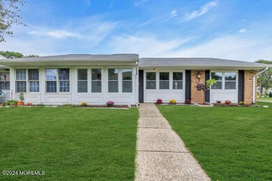 Completely upgraded with new kitchen cabinets, granite counter on Leisure Village West Assoc. in New Jersey - for sale on GolfHomes.com, golf home, golf lot