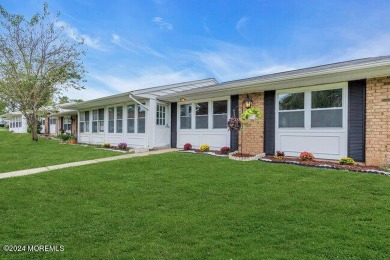 Completely upgraded with new kitchen cabinets, granite counter on Leisure Village West Assoc. in New Jersey - for sale on GolfHomes.com, golf home, golf lot