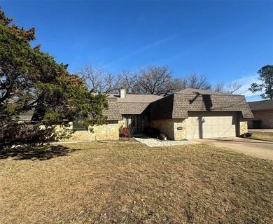 Great Investment Opportunity. Bring your decorating ideas to on De Cordova Bend Country Club in Texas - for sale on GolfHomes.com, golf home, golf lot