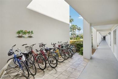 Updated Kitchen and Bath! Kitchen has High-end New Quartz on Seven Lakes Golf and Tennis Community in Florida - for sale on GolfHomes.com, golf home, golf lot