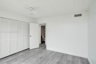 INVESTOR OPPORTUNITY !! Unit Currently occupied by Excellent and on Inverrary Country Club in Florida - for sale on GolfHomes.com, golf home, golf lot