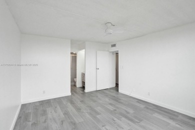 INVESTOR OPPORTUNITY !! Unit Currently occupied by Excellent and on Inverrary Country Club in Florida - for sale on GolfHomes.com, golf home, golf lot