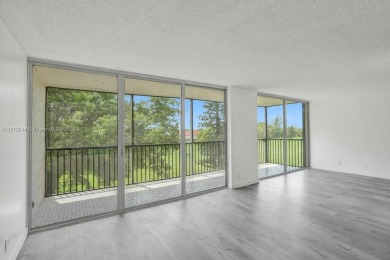 INVESTOR OPPORTUNITY !! Unit Currently occupied by Excellent and on Inverrary Country Club in Florida - for sale on GolfHomes.com, golf home, golf lot