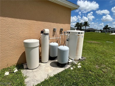 EVERYTHING you're looking for at a FANTASTIC price! *Nearly 2000 on Burnt Store Golf Club in Florida - for sale on GolfHomes.com, golf home, golf lot