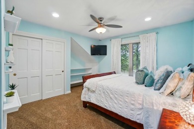 Exceptional home on the Blue Ash Golf Course in sought-after on Blue Ash Golf Course in Ohio - for sale on GolfHomes.com, golf home, golf lot