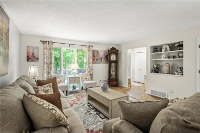 Beautiful newly renovated throughout 3-bedroom, 3-bath townhouse on Birnamwood Golf Course in Minnesota - for sale on GolfHomes.com, golf home, golf lot