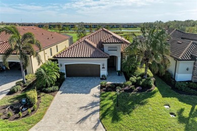 Price improvement.. BRING ALL OFFERS! This stunning 4-bedroom on Lakewood National Golf Club in Florida - for sale on GolfHomes.com, golf home, golf lot