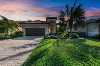 Price improvement.. BRING ALL OFFERS! This stunning 4-bedroom on Lakewood National Golf Club in Florida - for sale on GolfHomes.com, golf home, golf lot