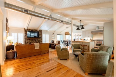 Lovely Eden Isle LAKEVIEW Home (likely designed by Frank McGary) on Red Apple Inn and Country Club in Arkansas - for sale on GolfHomes.com, golf home, golf lot