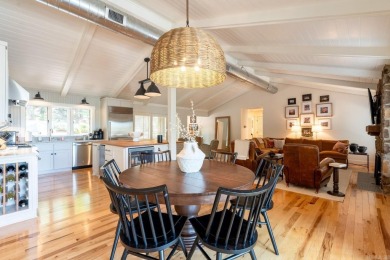 Lovely Eden Isle LAKEVIEW Home (likely designed by Frank McGary) on Red Apple Inn and Country Club in Arkansas - for sale on GolfHomes.com, golf home, golf lot