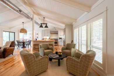 Lovely Eden Isle LAKEVIEW Home (likely designed by Frank McGary) on Red Apple Inn and Country Club in Arkansas - for sale on GolfHomes.com, golf home, golf lot