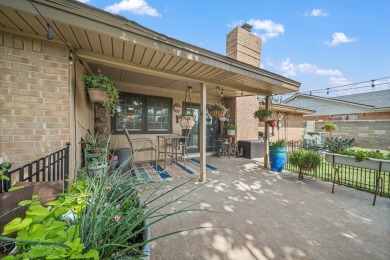 Immaculate 3 bed, 2 bath home with a remodeled master suite and on Comanche Trail Golf Course in Texas - for sale on GolfHomes.com, golf home, golf lot