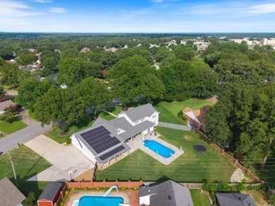 Fully remodeled, all-electric home offering nearly 5,000 sq ft on The Course at River Oaks in Arkansas - for sale on GolfHomes.com, golf home, golf lot