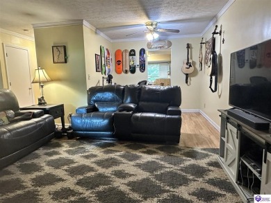 This very well-maintained, and tastefully redone condo is on Doe Valley Country Club in Kentucky - for sale on GolfHomes.com, golf home, golf lot