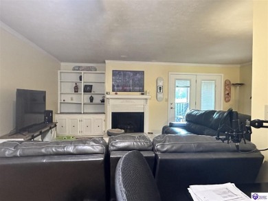 This very well-maintained, and tastefully redone condo is on Doe Valley Country Club in Kentucky - for sale on GolfHomes.com, golf home, golf lot