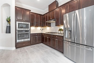 Under contract-accepting backup offers. Gated Country Club East! on Ritz-Carlton Members Golf Club in Florida - for sale on GolfHomes.com, golf home, golf lot