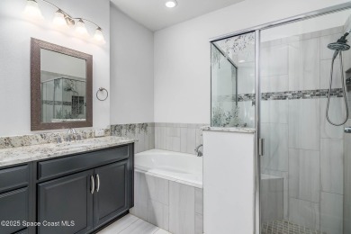 Effortless living in sought-after Loren Cove! This 3BD/2BA villa on Duran Golf Course in Florida - for sale on GolfHomes.com, golf home, golf lot