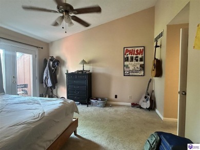 This very well-maintained, and tastefully redone condo is on Doe Valley Country Club in Kentucky - for sale on GolfHomes.com, golf home, golf lot