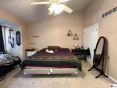 This very well-maintained, and tastefully redone condo is on Doe Valley Country Club in Kentucky - for sale on GolfHomes.com, golf home, golf lot