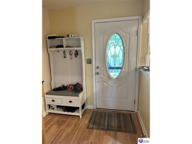 This very well-maintained, and tastefully redone condo is on Doe Valley Country Club in Kentucky - for sale on GolfHomes.com, golf home, golf lot