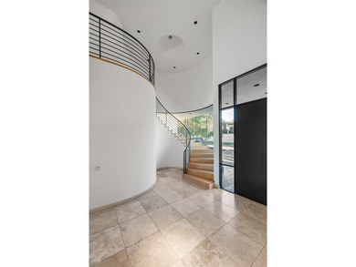 Overlooking the 4th green at Shady Oaks, this striking on Shady Oaks Country Club in Texas - for sale on GolfHomes.com, golf home, golf lot