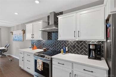 Special financing available through preferred lender with on Shaker Run Golf Club  in Ohio - for sale on GolfHomes.com, golf home, golf lot