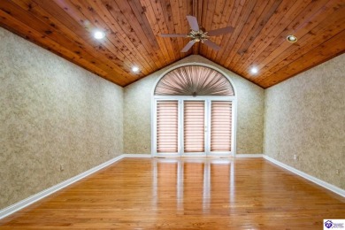 Don't miss the opportunity to own this stunning home in the on Doe Valley Country Club in Kentucky - for sale on GolfHomes.com, golf home, golf lot