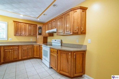 Don't miss the opportunity to own this stunning home in the on Doe Valley Country Club in Kentucky - for sale on GolfHomes.com, golf home, golf lot