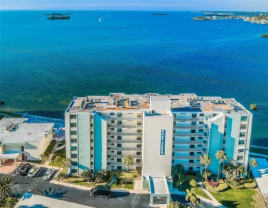 ***NEW PRICE+$8,000 SELLER CREDIT!***Experience the most on The Dunedin Country Club in Florida - for sale on GolfHomes.com, golf home, golf lot