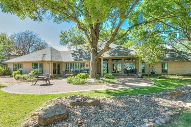 Come check out this beautiful home on the newly renovated on Bentwood Country Club in Texas - for sale on GolfHomes.com, golf home, golf lot