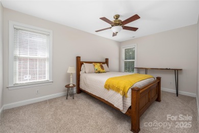 Full brick, 5 bedroom 3 bath golf course lot in Birkdale! A on Birkdale Golf Club in North Carolina - for sale on GolfHomes.com, golf home, golf lot