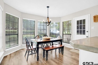 PRICED WELL BELOW APPRAISAL VALUE!! Beautiful 3/2/2 plus office on Hide-A-Way Lake Golf Course in Texas - for sale on GolfHomes.com, golf home, golf lot