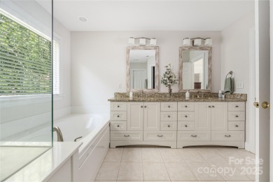 Full brick, 5 bedroom 3 bath golf course lot in Birkdale! A on Birkdale Golf Club in North Carolina - for sale on GolfHomes.com, golf home, golf lot