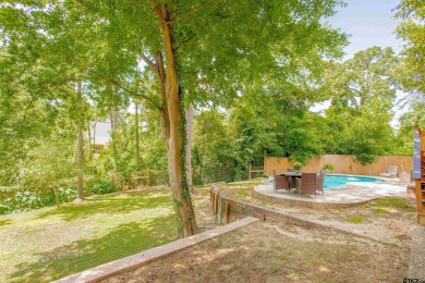 PRICED WELL BELOW APPRAISAL VALUE!! Beautiful 3/2/2 plus office on Hide-A-Way Lake Golf Course in Texas - for sale on GolfHomes.com, golf home, golf lot