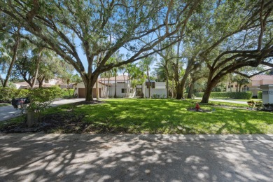 Welcome to Breakers West! This prime corner lot, located on the on Mayacoo Lakes Country Club in Florida - for sale on GolfHomes.com, golf home, golf lot