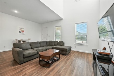Modern  updated townhouse in the prime North Richland Hills on Iron Horse Golf Course in Texas - for sale on GolfHomes.com, golf home, golf lot